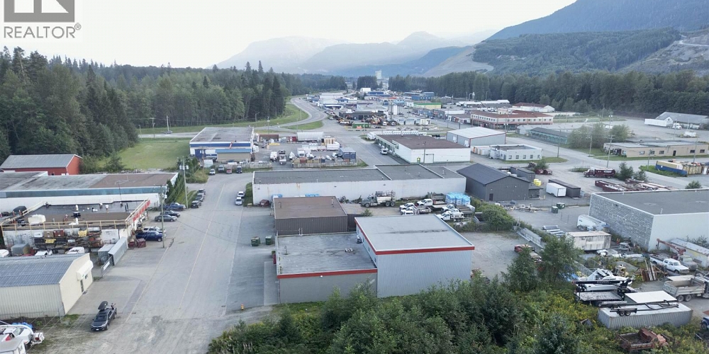 A&B 724 COMMERCIAL AVENUE Kitimat Photo 6 A&B 724 COMMERCIAL AVENUE Kitimat Photo 6